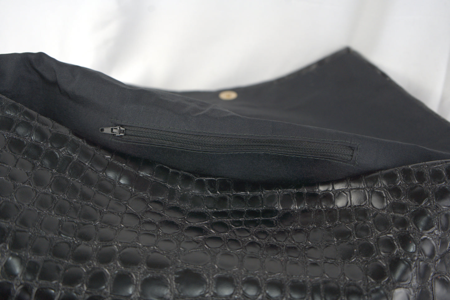 Pochette grande stampa caimano