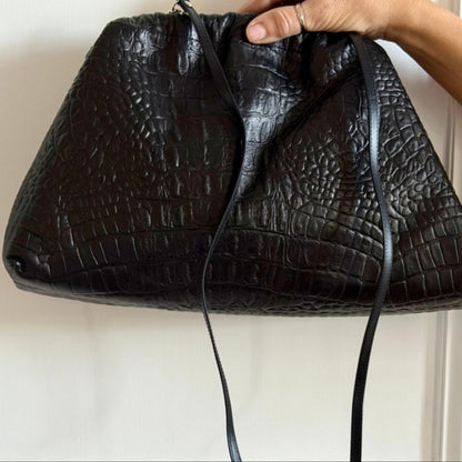 Borsa piccola con chiusura a scatto in pelle stampa cocco opaca tracolla sottile